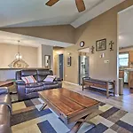 Pocono Mountain Home With Large Deck And Beach Access!
