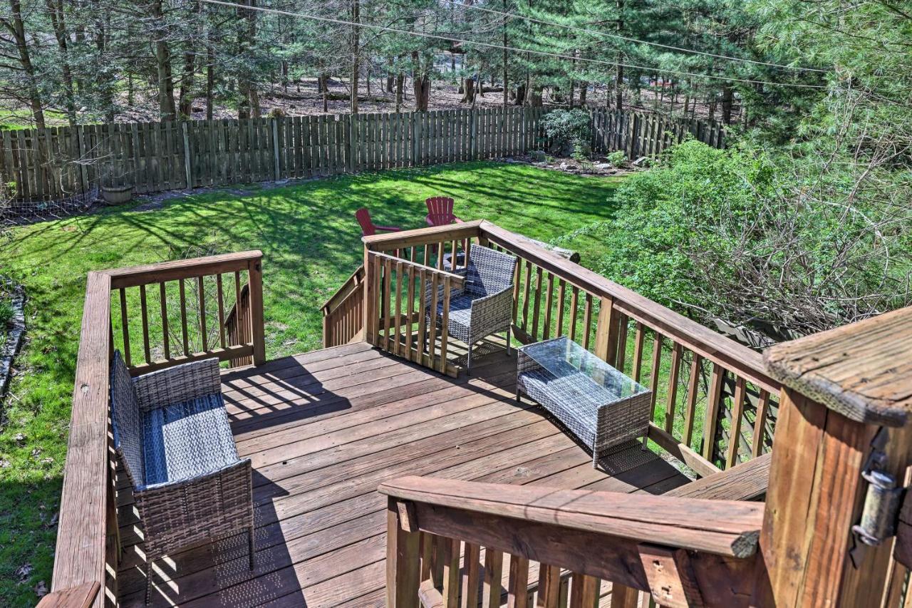 Pocono Mountain With Large Deck And Access! Holiday home *